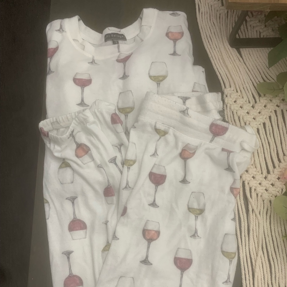 Wine jogger pajama set!